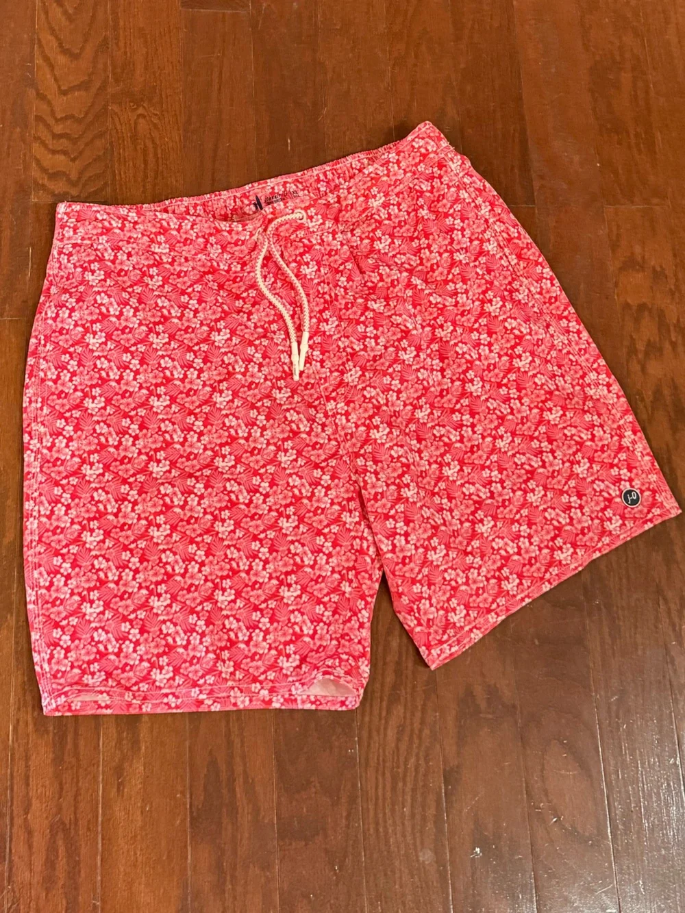 JOHNNIE-O men's swim surf shorts in rouge red size XL